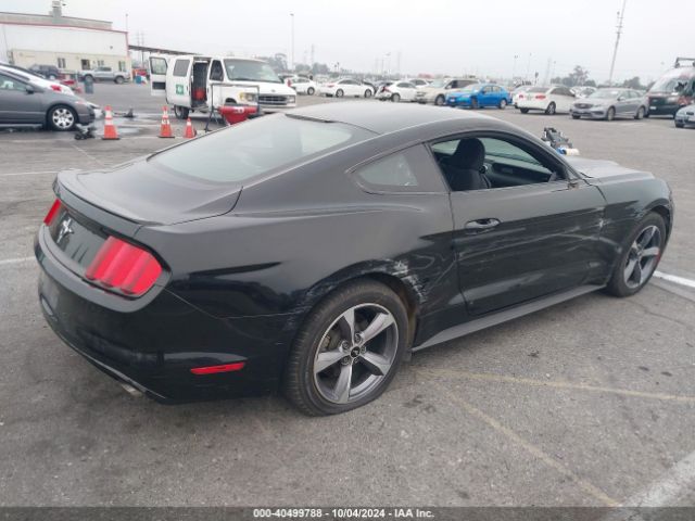 1FA6P8AM0F5306817 Ford Mustang V6