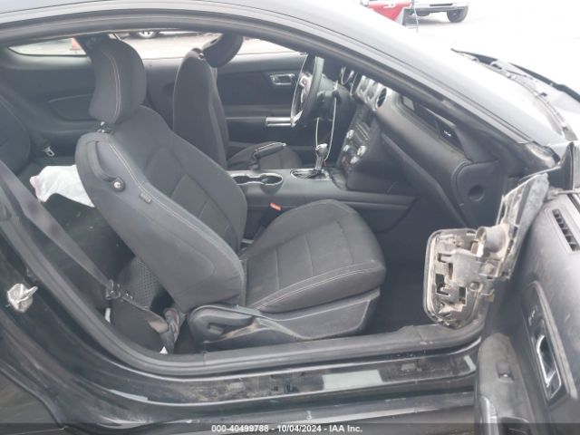 1FA6P8AM0F5306817 Ford Mustang V6