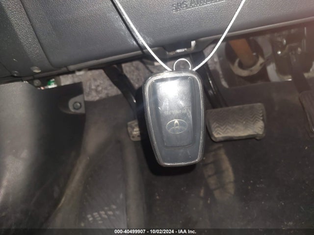 Toyota Prius Two Eco 2017 JTDKARFU8H3038722 Image 10