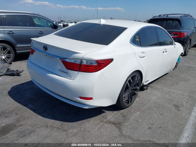 JTHBW1GG3F2090806 Lexus ES 300H