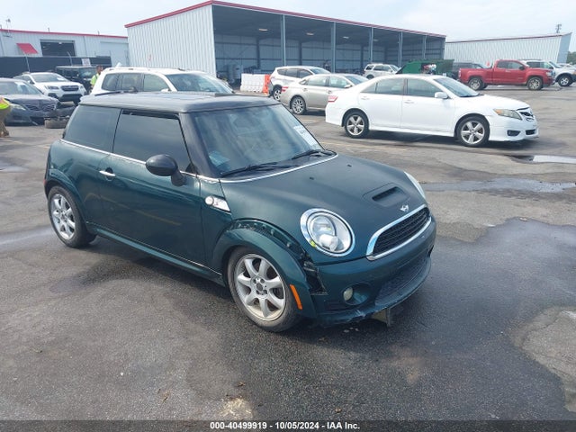 2010 MINI COOPER S WMWMF7C53ATZ71815 Photo 0
