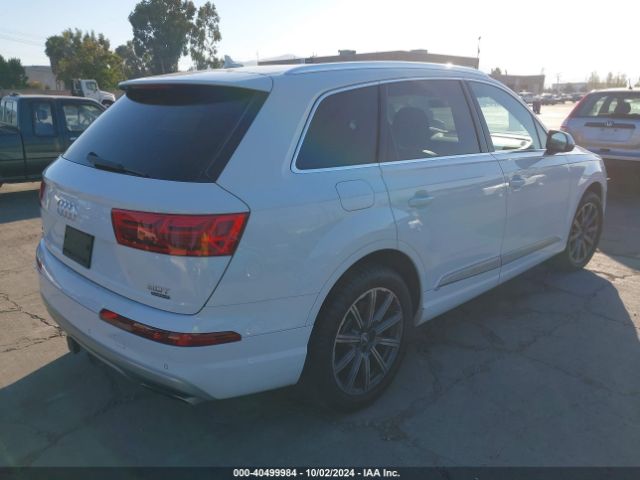 WA1VAAF75HD009336 Audi Q7 3.0t Premium