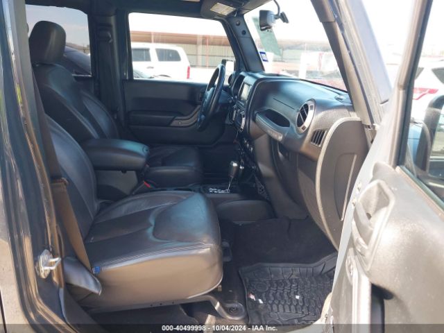 1C4BJWDG3HL676419 Jeep Wrangler Unlimited Sport 4x4