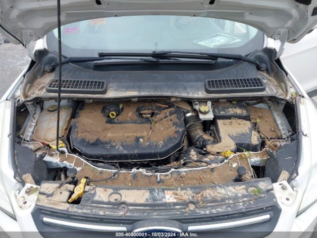 1FMCU9G94FUC82229 Ford ESCAPE SE