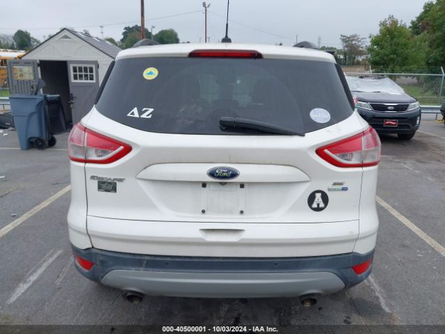 1FMCU9G94FUC82229 Ford ESCAPE SE