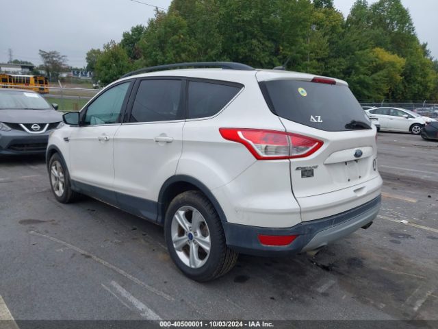 1FMCU9G94FUC82229 Ford ESCAPE SE