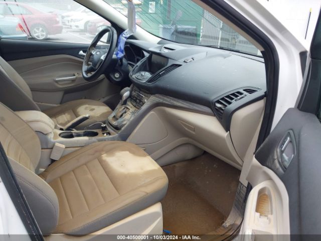 1FMCU9G94FUC82229 Ford ESCAPE SE