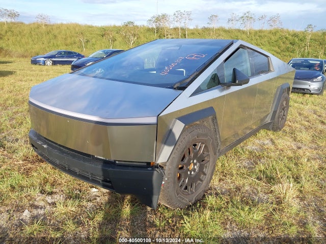 2024 TESLA CYBERTRUCK 7G2CEHEE5RA019069 Photo 1