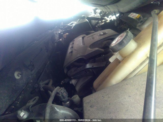 JTMBFREV4JJ738833 Toyota RAV4 LE
