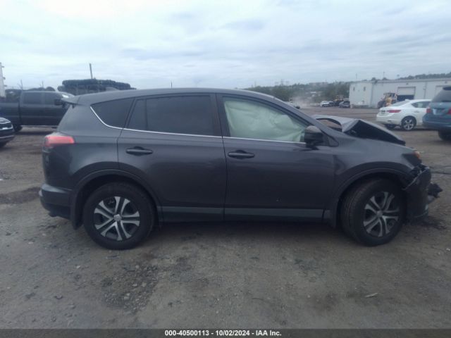JTMBFREV4JJ738833 Toyota RAV4 LE