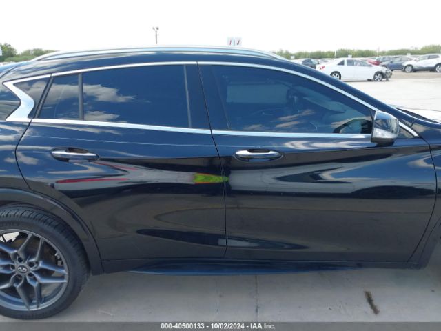 SJKCH5CP2HA026839 Infiniti Qx30 Premium