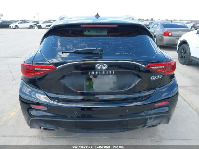 SJKCH5CP2HA026839 Infiniti Qx30 Premium