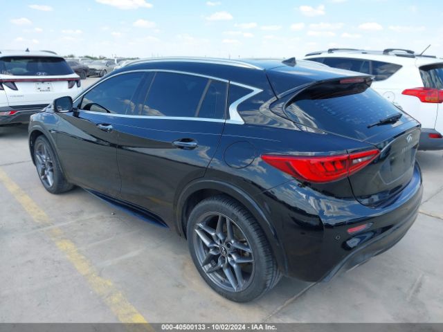 SJKCH5CP2HA026839 Infiniti Qx30 Premium