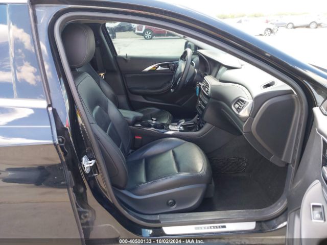 SJKCH5CP2HA026839 Infiniti Qx30 Premium