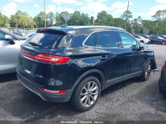 5LMCJ2D98GUJ08697 Lincoln MKC SELECT