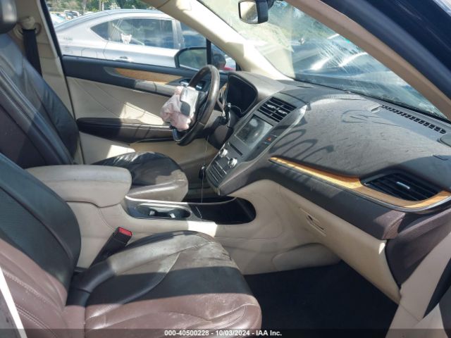 5LMCJ2D98GUJ08697 Lincoln MKC SELECT