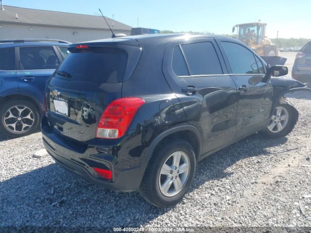 KL7CJKSB6LB320613 Chevrolet Trax Fwd Ls