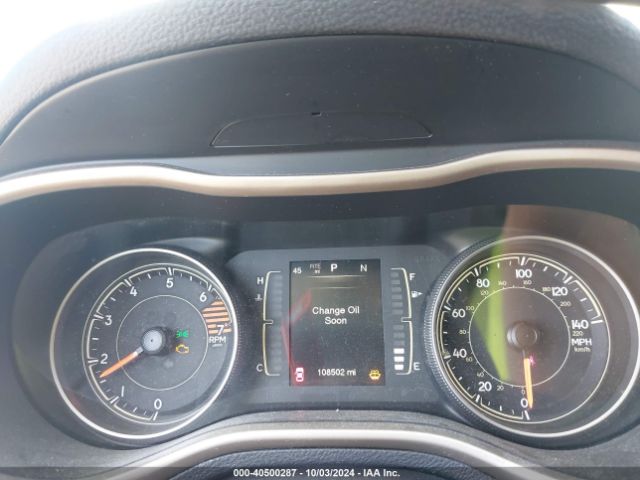 1C4PJLCB1GW307324 Jeep Cherokee 75th Anniversary