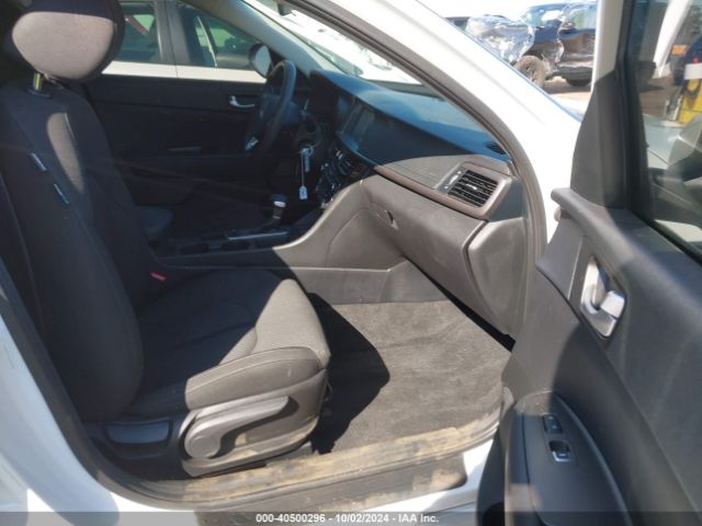 5XXGT4L34JG272098 KIA Optima Lx