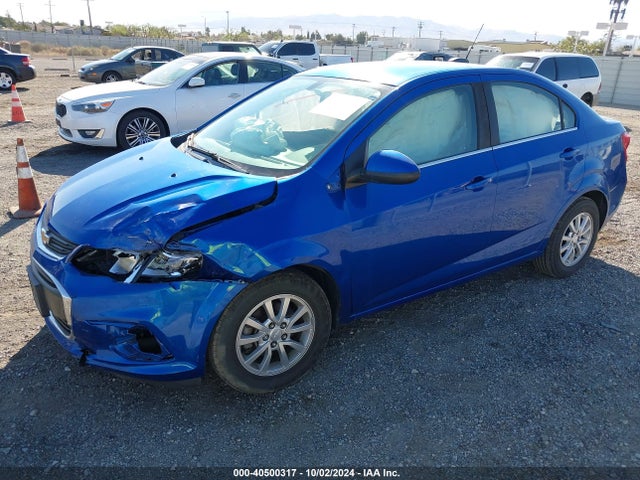 Chevrolet Sonic Lt Auto 2019 1G1JD5SB9K4148317 Image 2