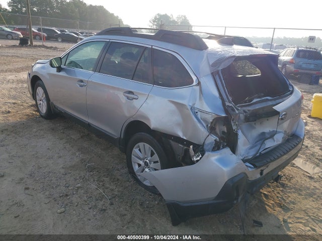 Subaru Outback 2.5i Premium 2018 4S4BSACC3J3369753 Image 3