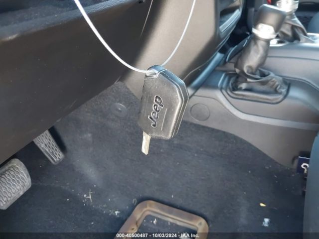1C4HJXDN5MW511334 Jeep Wrangler Unlimited Sport S 4x4