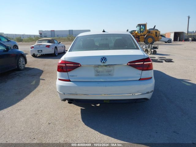 1VWDT7A36HC059569 Volkswagen Passat 1.8t R-line