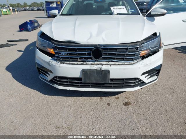 1VWDT7A36HC059569 Volkswagen Passat 1.8t R-line