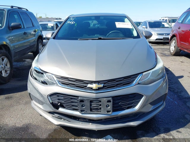 Chevrolet Cruze Lt Auto 2018 1G1BE5SM7J7130625 Image 12