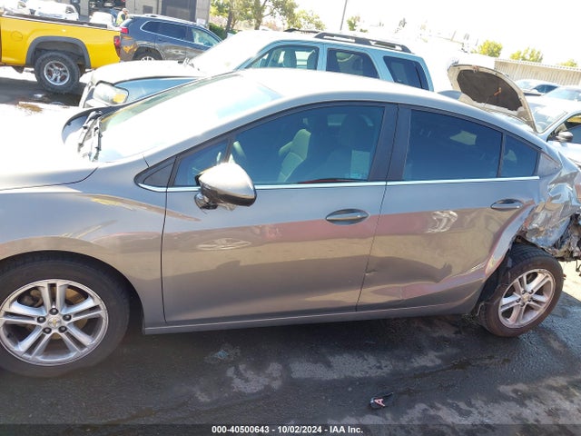 Chevrolet Cruze Lt Auto 2018 1G1BE5SM7J7130625 Image 14