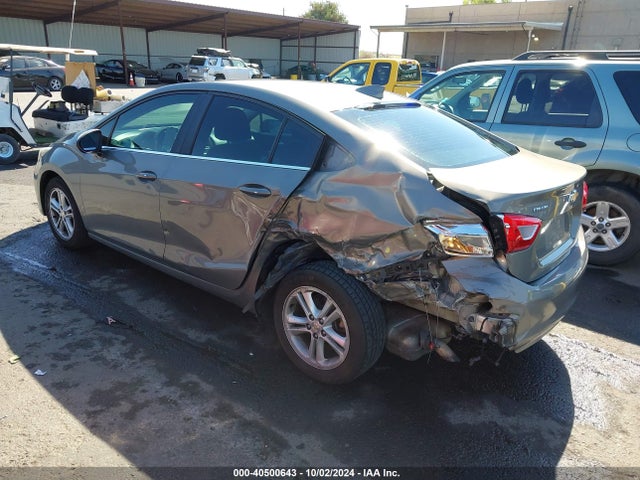 Chevrolet Cruze Lt Auto 2018 1G1BE5SM7J7130625 Image 3