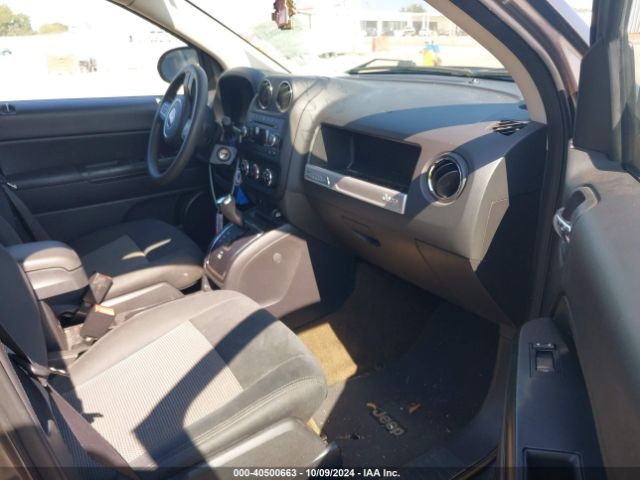 1C4NJCBAXGD560783 Jeep Compass Sport