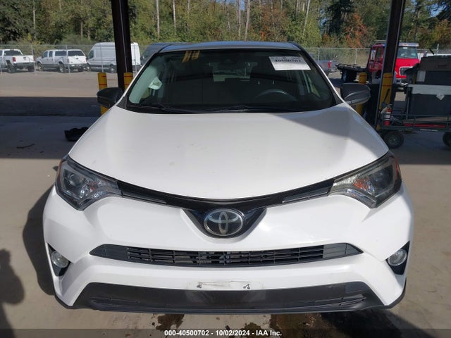 Toyota RAV4 LE 2018 JTMBFREV1JJ729698 Image 12