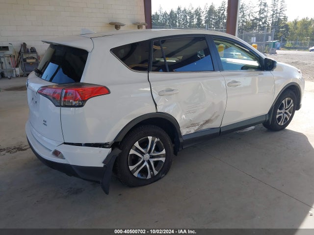 Toyota RAV4 LE 2018 JTMBFREV1JJ729698 Image 4