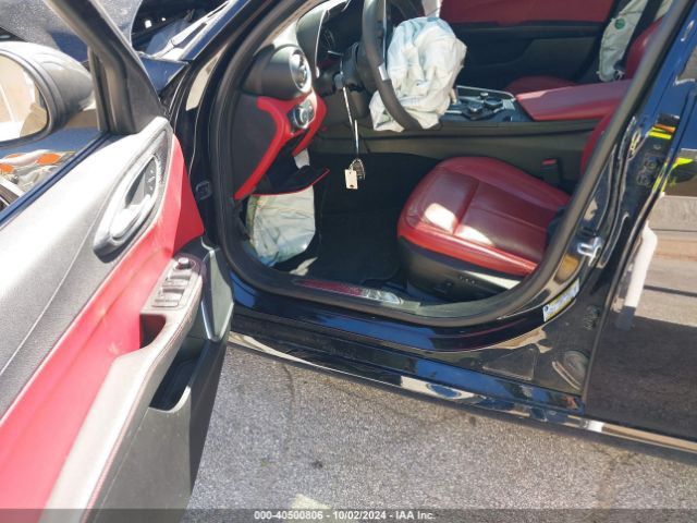 ZARFAMAN0K7613521 Alfa Romeo Giulia Sport Rwd