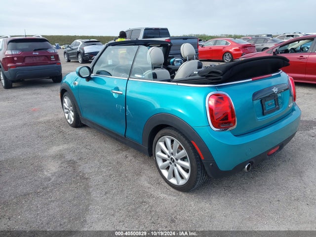 2021 MINI CONVERTIBLE WMWWJ3C05M3M10914 Photo 2