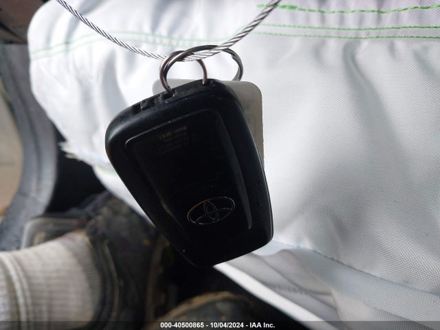 JTNKHMBX6M1112753 Toyota C-HR XLE