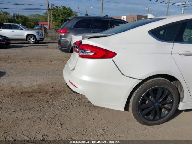 3FA6P0LU9KR113054 Ford Fusion Hybrid Se