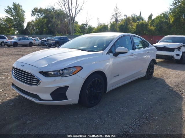 3FA6P0LU9KR113054 Ford Fusion Hybrid Se
