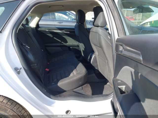 3FA6P0LU9KR113054 Ford Fusion Hybrid Se
