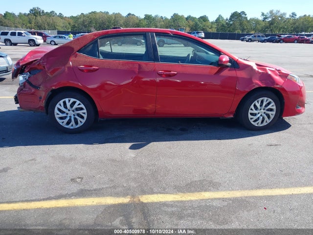 Toyota COROLLA LE 2018 5YFBURHE8JP843131 Image 14