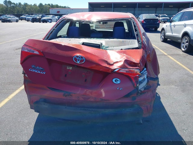 Toyota COROLLA LE 2018 5YFBURHE8JP843131 Image 6