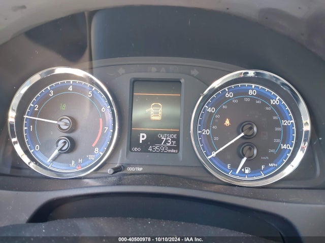 Toyota COROLLA LE 2018 5YFBURHE8JP843131 Image 7