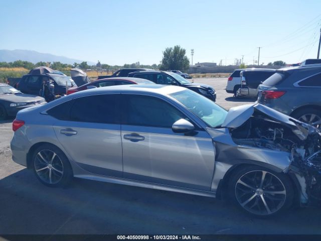 2HGFE1F92NH300957 Honda Civic Touring