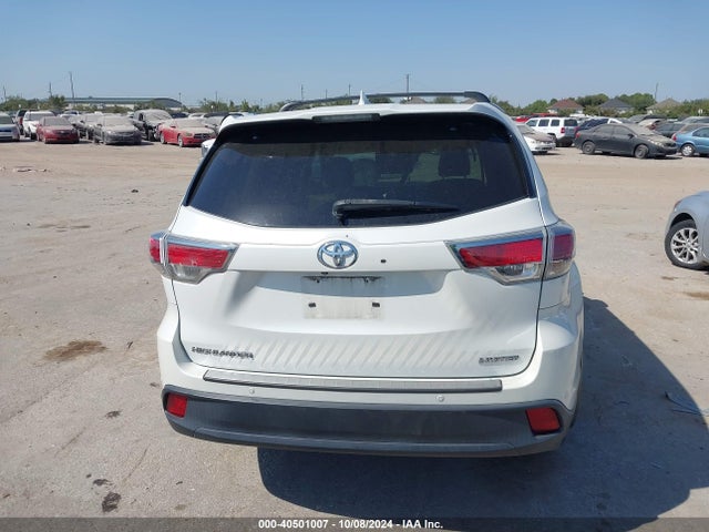 Toyota Highlander Limited V6 2016 5TDYKRFH2GS183956 Image 17