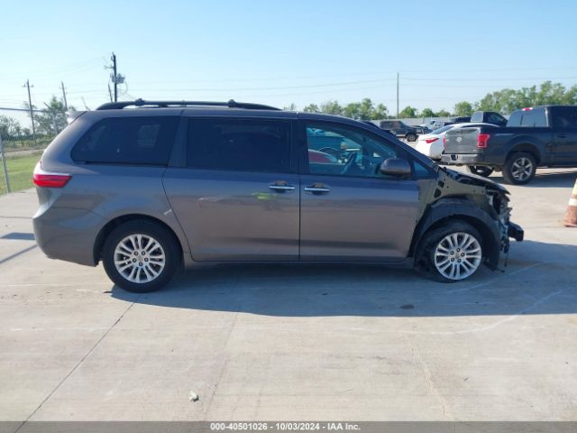 5TDYK3DC4FS592947 Toyota Sienna Xle 8 Passenger