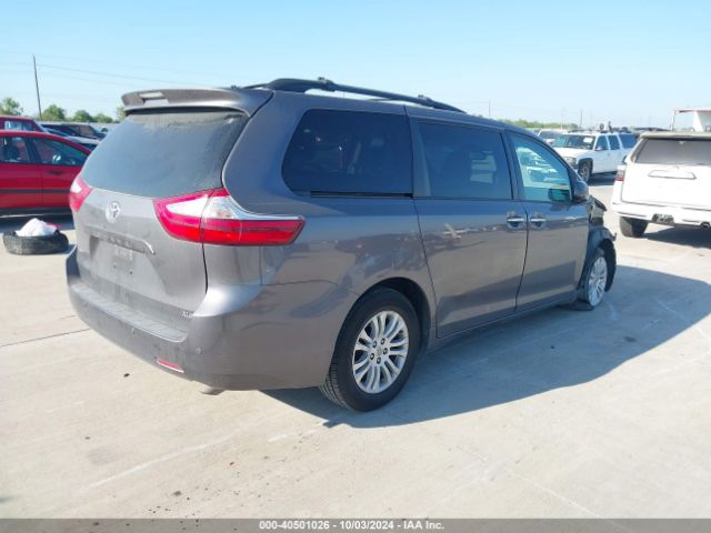5TDYK3DC4FS592947 Toyota Sienna Xle 8 Passenger