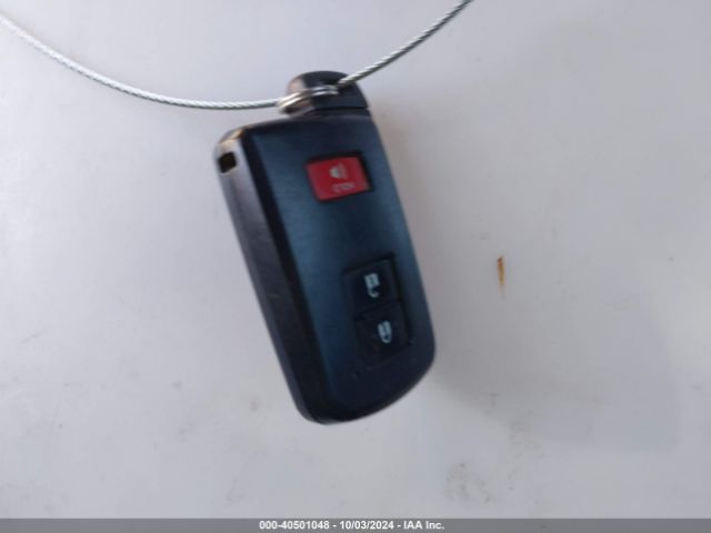 JTDKDTB31F1114999 Toyota Prius C Four