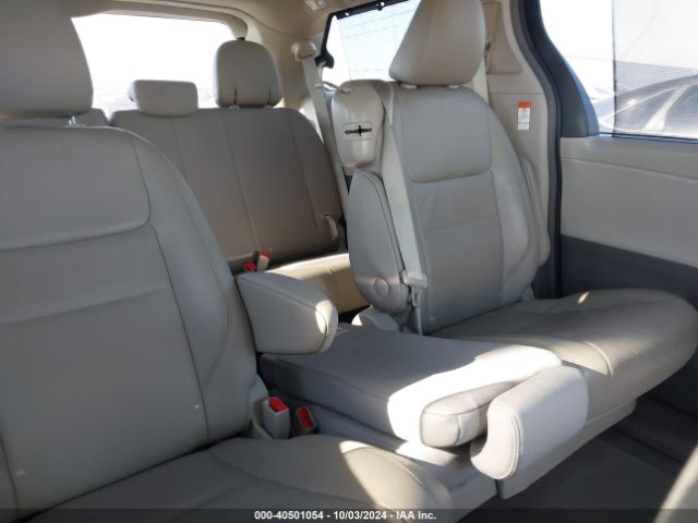 5TDYZ3DC3KS009872 Toyota Sienna Xle 8 Passenger