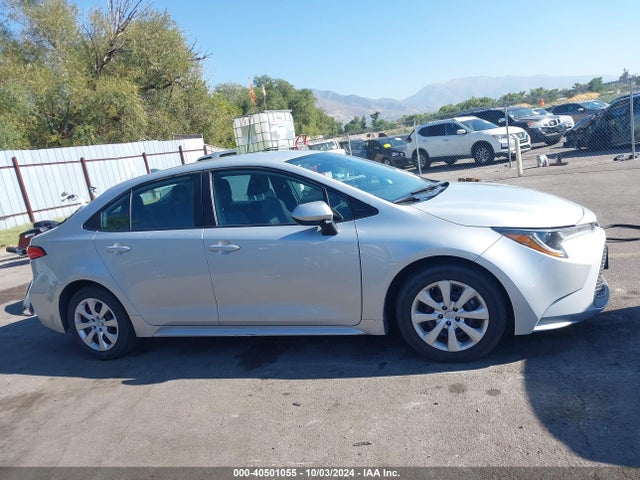 Toyota COROLLA LE 2021 5YFEPMAEXMP252577 Image 14